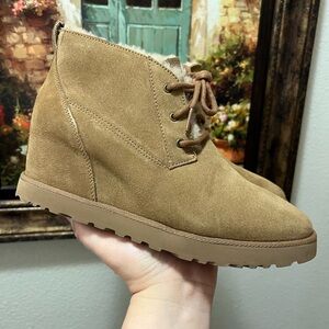 UGG CLASSIC FEMME LACE-UP CHESTNUT SUEDE ANKLE WEDGE BOOTS